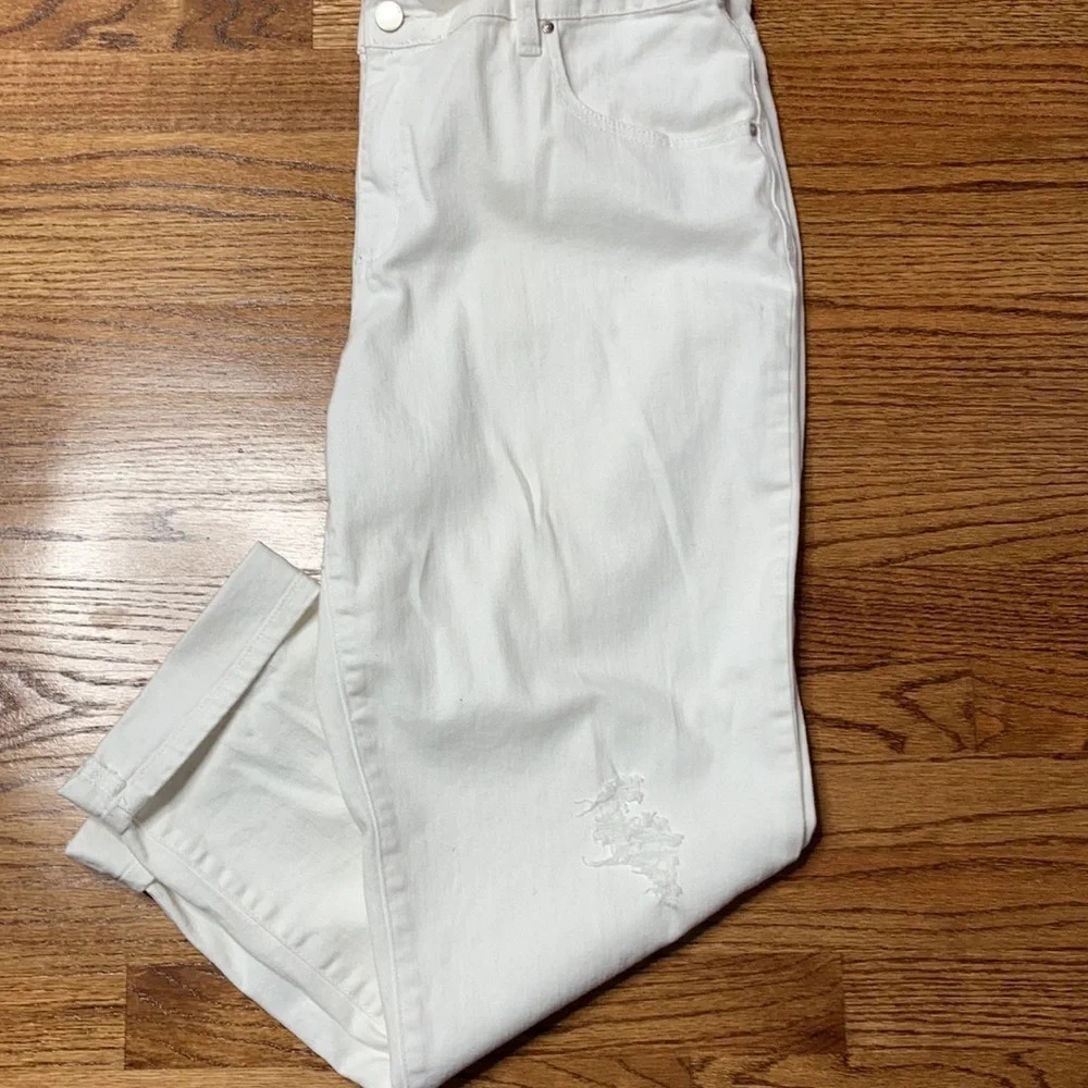 Chico Platinum White Distressed Jeans Sz:3XL